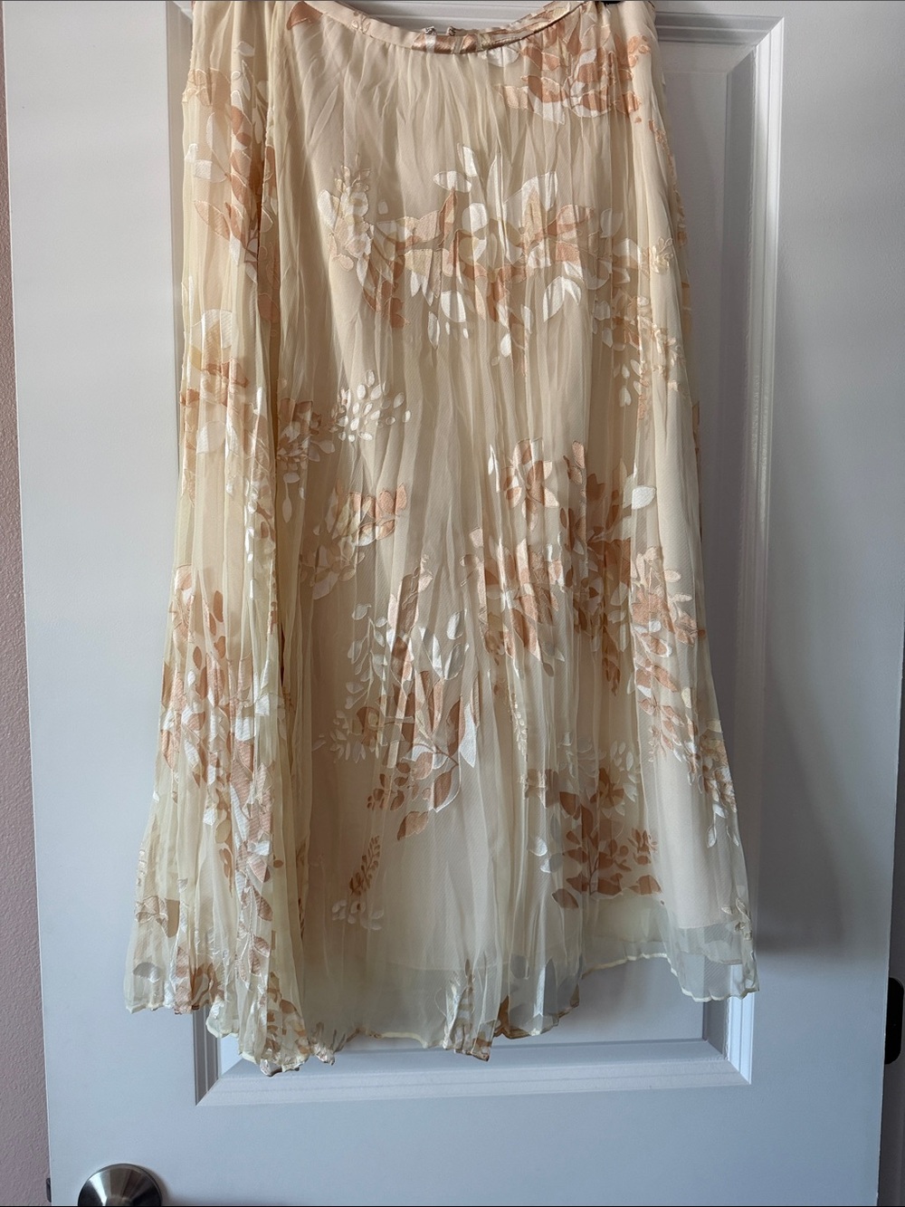 Vince Cream and Tan Floral Pleated Circle Skirt